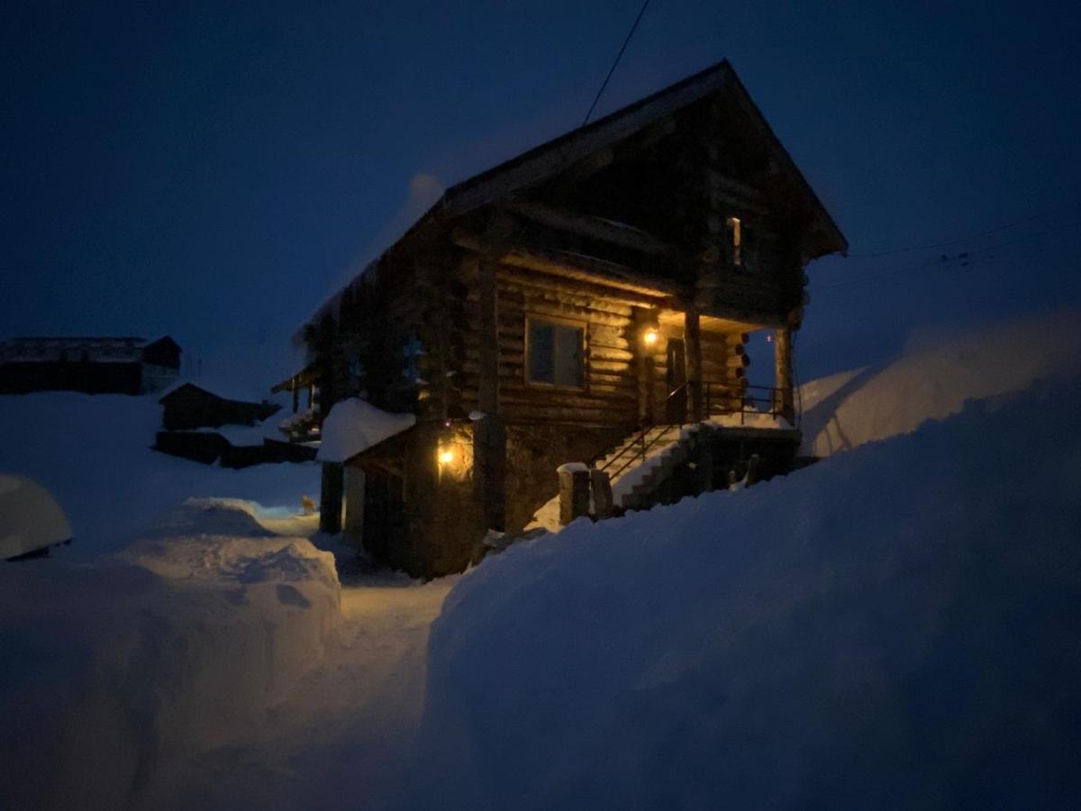 Mountain Cricket Chalets And Apartments Gudauri Luaran gambar