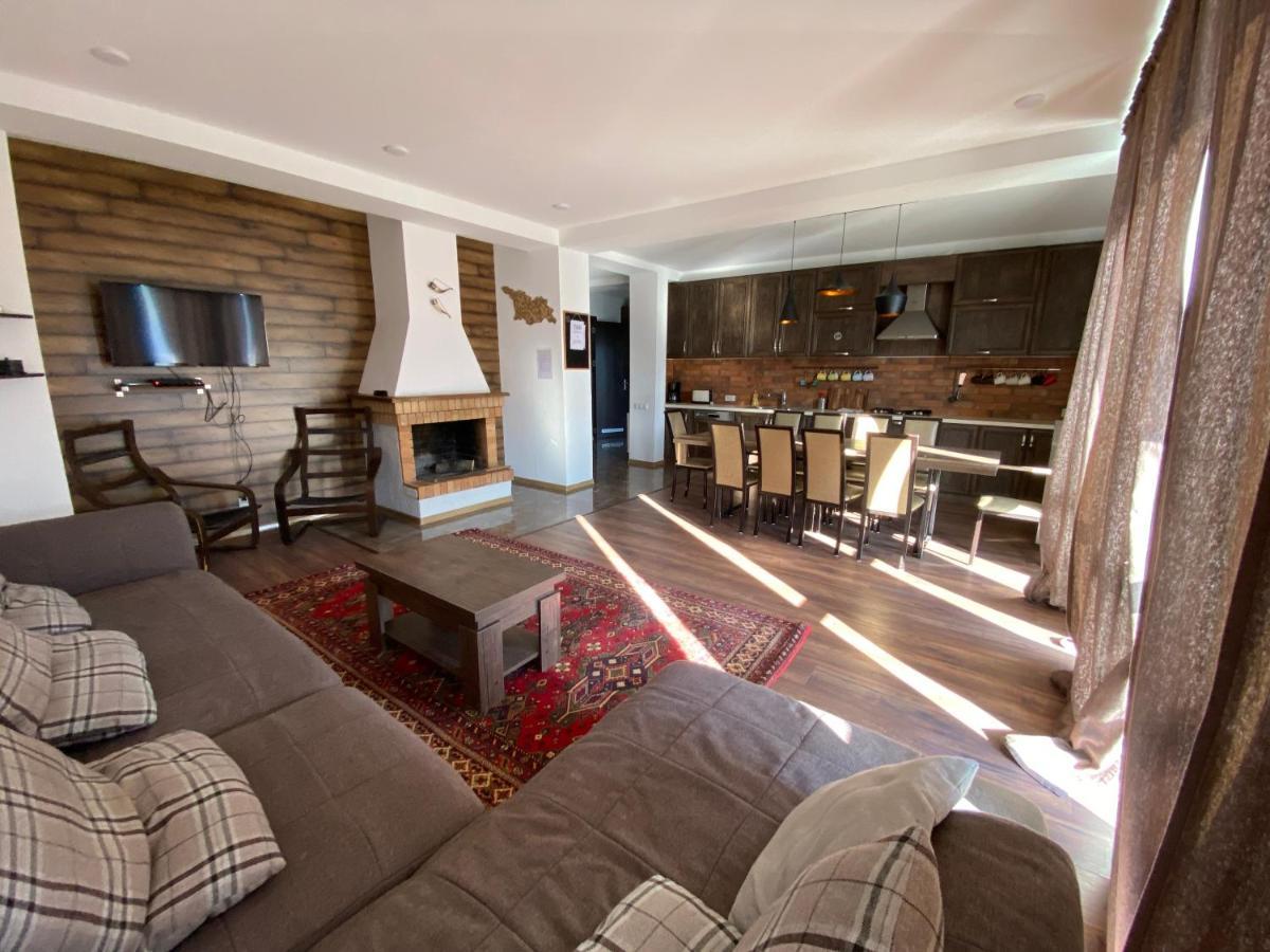 Mountain Cricket Chalets And Apartments Gudauri Luaran gambar