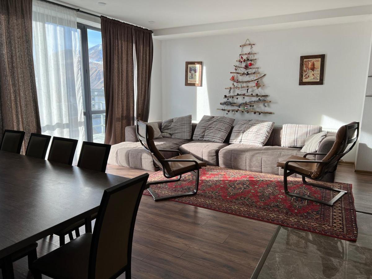 Mountain Cricket Chalets And Apartments Gudauri Luaran gambar