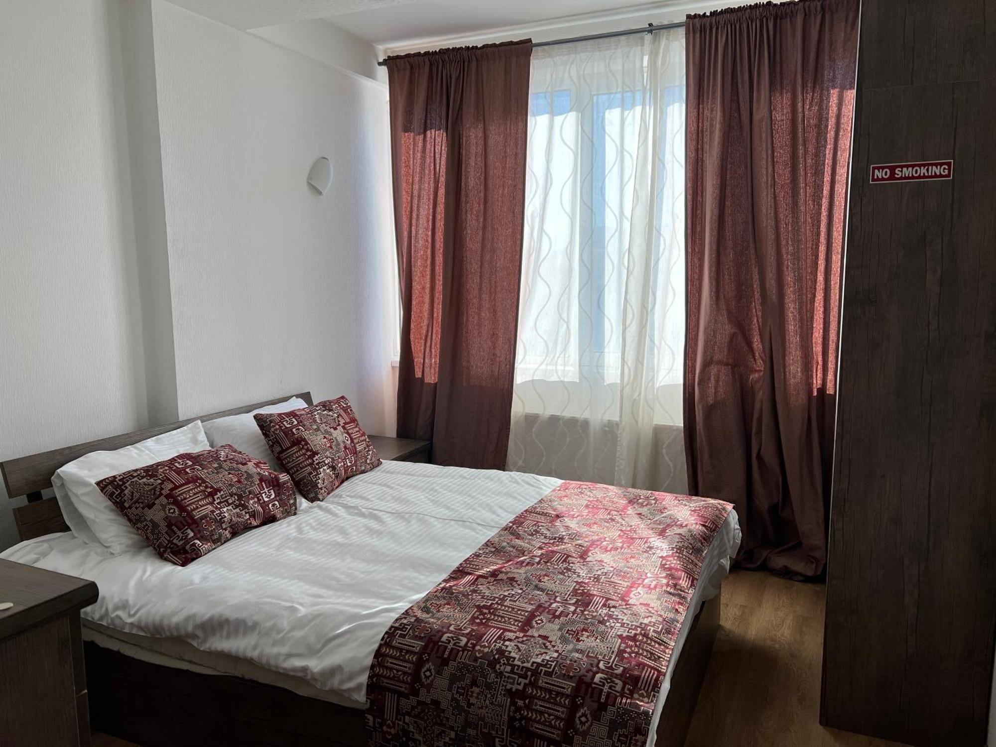Mountain Cricket Chalets And Apartments Gudauri Bilik gambar