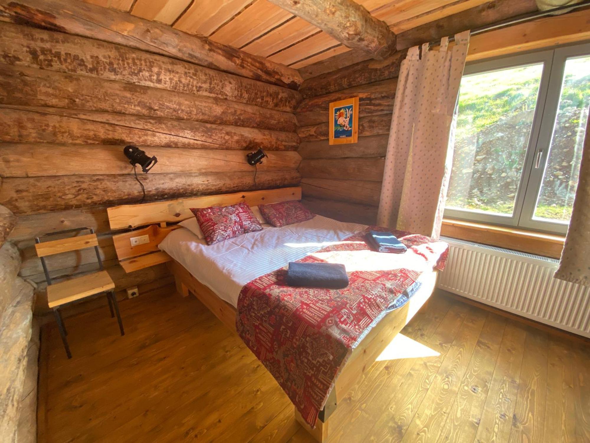 Mountain Cricket Chalets And Apartments Gudauri Bilik gambar