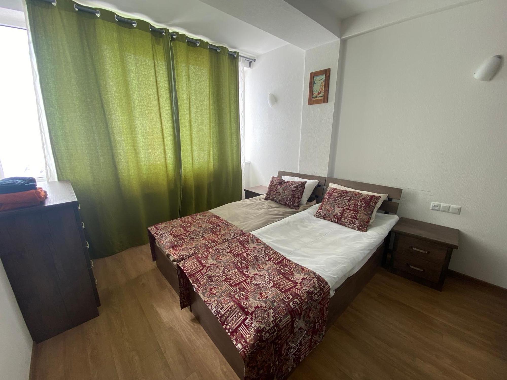Mountain Cricket Chalets And Apartments Gudauri Bilik gambar