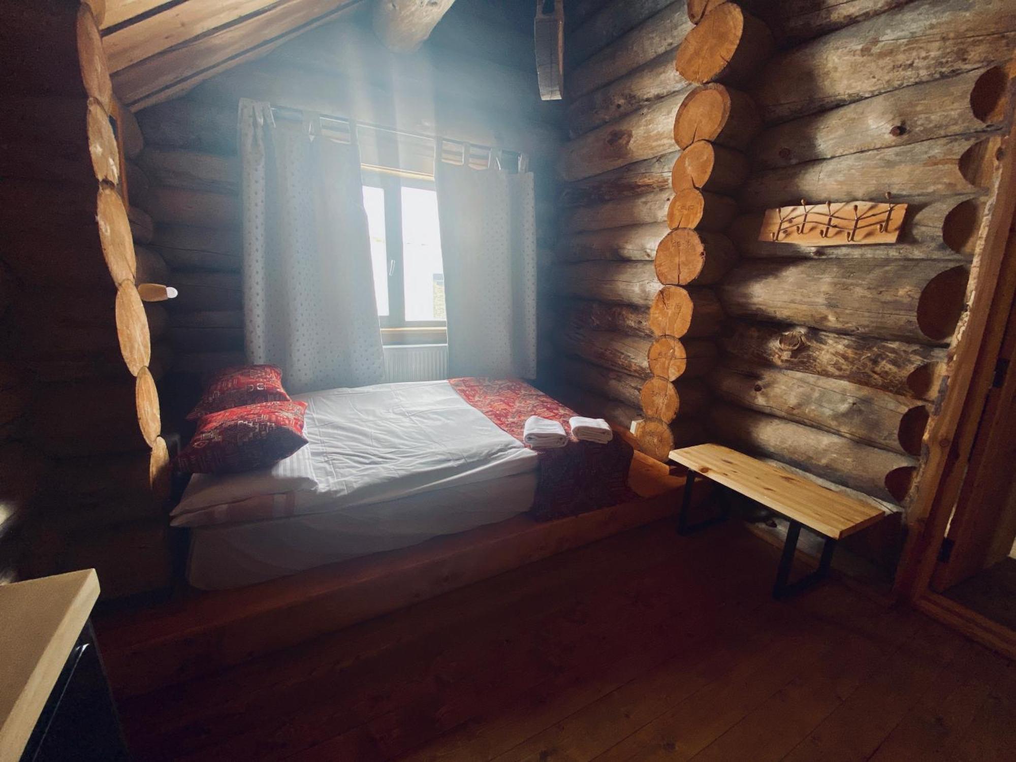 Mountain Cricket Chalets And Apartments Gudauri Bilik gambar