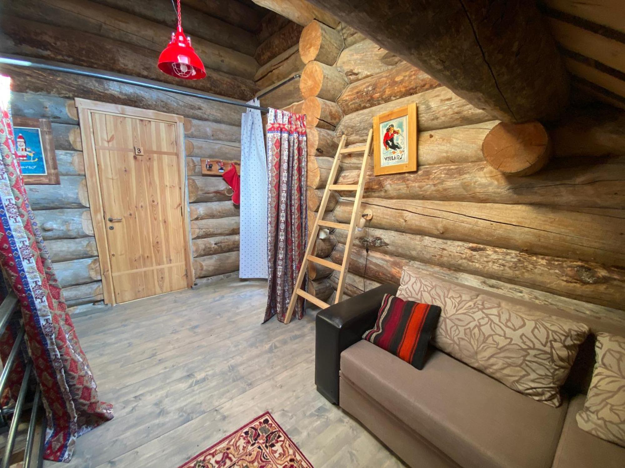 Mountain Cricket Chalets And Apartments Gudauri Bilik gambar
