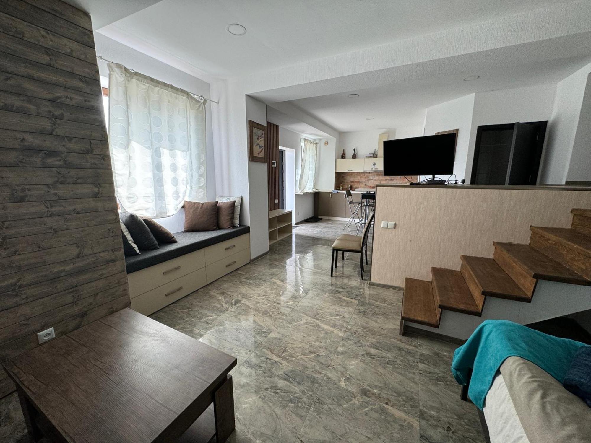 Mountain Cricket Chalets And Apartments Gudauri Bilik gambar