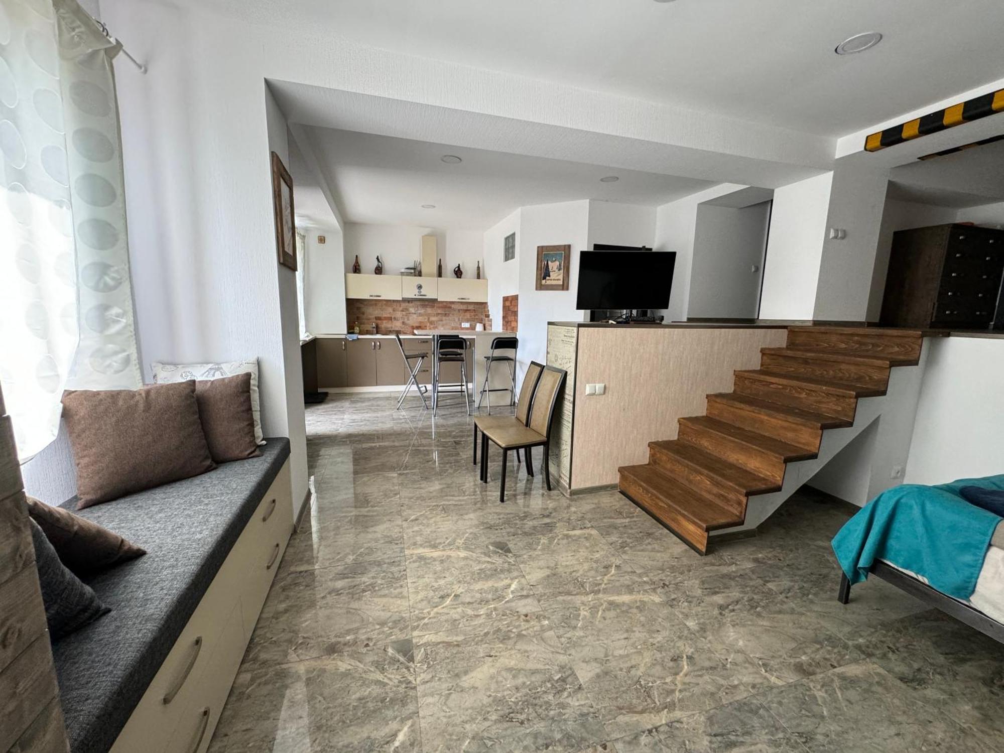Mountain Cricket Chalets And Apartments Gudauri Bilik gambar